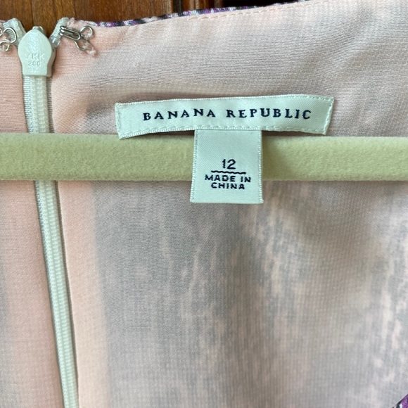 EUC Banana Republic Silk Dress - Picture 3 of 10